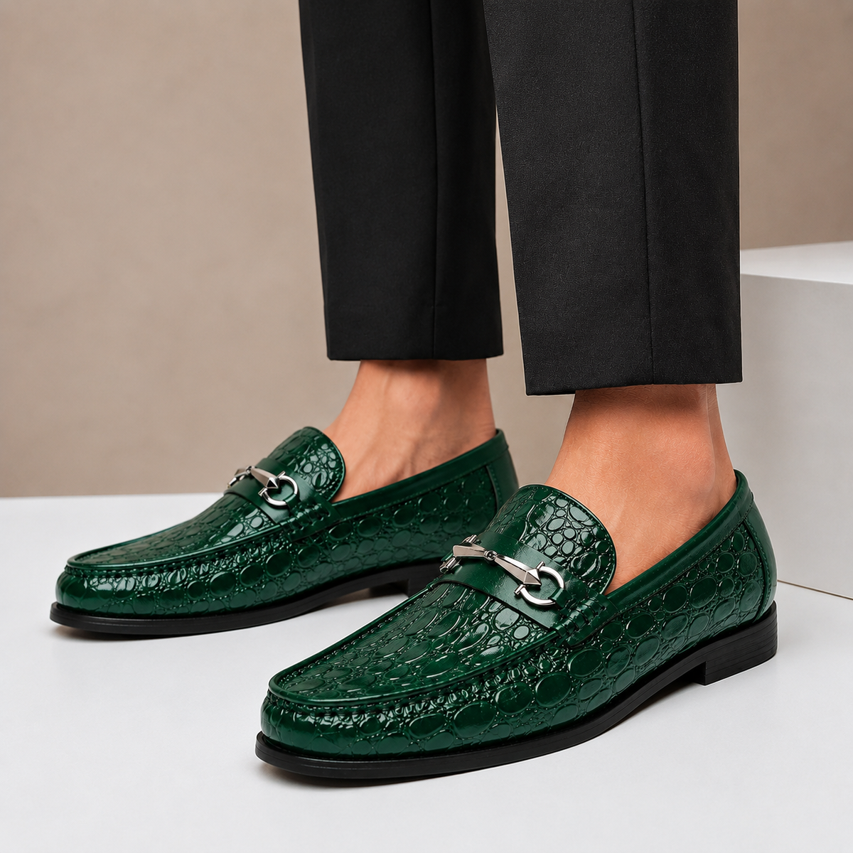 Dorvaro Cowhide Leather Loafers